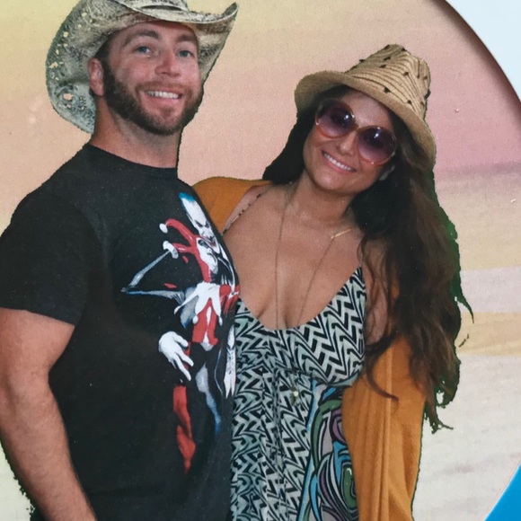 Meet your Posher, Tarra - Picture 2 of 3